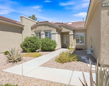 2517 Springville Way - Photo Thumbnail 3