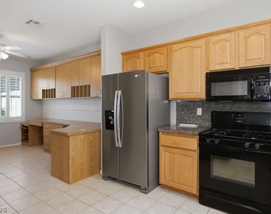 2517 Springville Way - Photo Thumbnail 10
