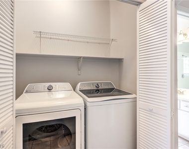 7236 Victoria Oak Court - Photo Thumbnail 13