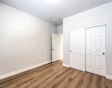7236 Victoria Oak Court - Photo Thumbnail 11
