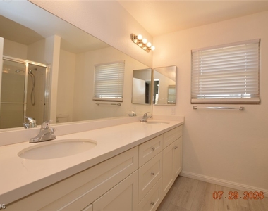 2836 Swallow Point Circle - Photo Thumbnail 10