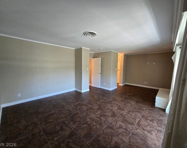 3030 El Camino Avenue - Photo Thumbnail 30