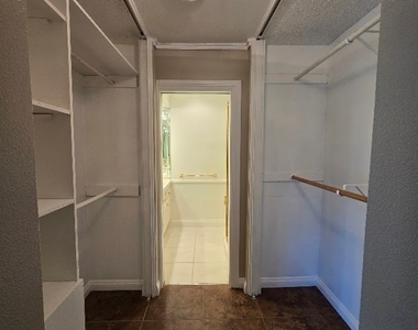 3030 El Camino Avenue - Photo Thumbnail 31