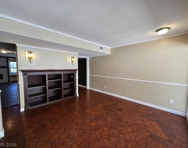 3030 El Camino Avenue - Photo Thumbnail 11