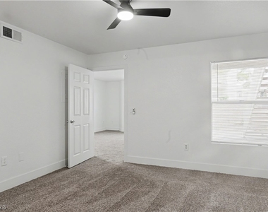6800 Lake Mead Boulevard - Photo Thumbnail 13