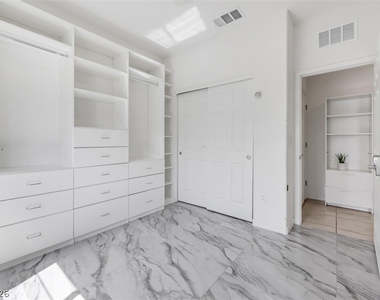 5684 Beguiling Falls Street - Photo Thumbnail 5