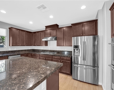 455 Astillero Street - Photo Thumbnail 7