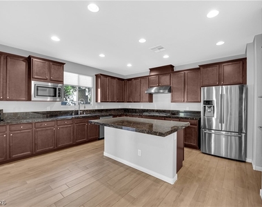 455 Astillero Street - Photo Thumbnail 24