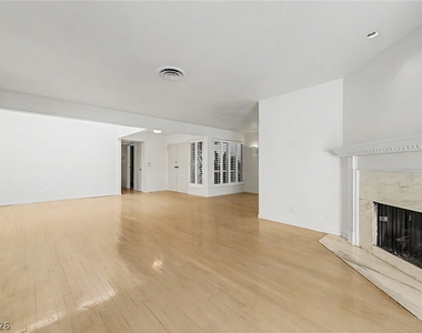 3159 Bel Air Drive - Photo Thumbnail 3