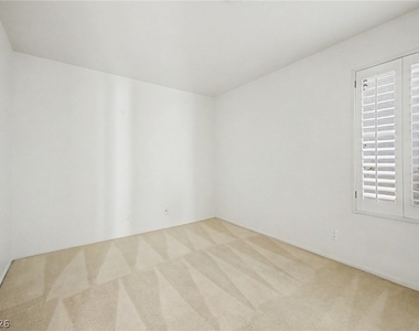 3159 Bel Air Drive - Photo Thumbnail 16