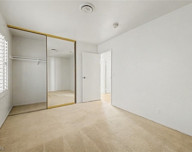 3159 Bel Air Drive - Photo Thumbnail 15