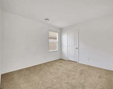935 Spiracle Avenue - Photo Thumbnail 9
