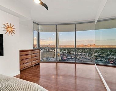 200 W Sahara Avenue - Photo Thumbnail 4