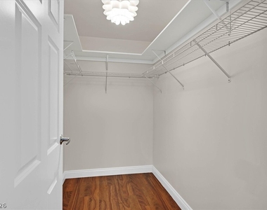 200 W Sahara Avenue - Photo Thumbnail 24