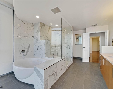 200 W Sahara Avenue - Photo Thumbnail 10