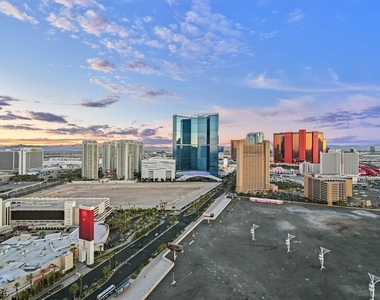 200 W Sahara Avenue - Photo Thumbnail 30