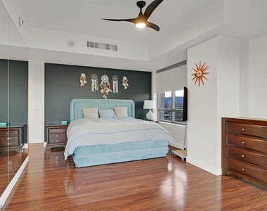 200 W Sahara Avenue - Photo Thumbnail 6