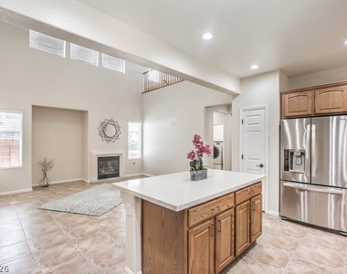 10517 Howling Coyote Avenue - Photo Thumbnail 10