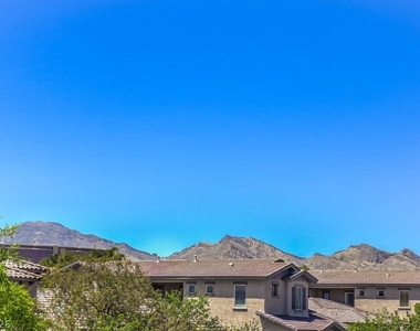 10517 Howling Coyote Avenue - Photo Thumbnail 27