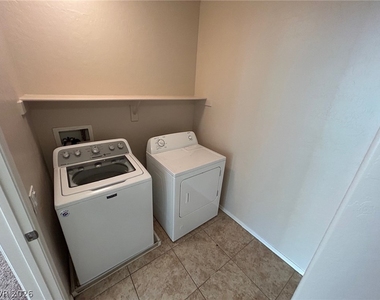 6868 Sky Pointe Drive - Photo Thumbnail 2