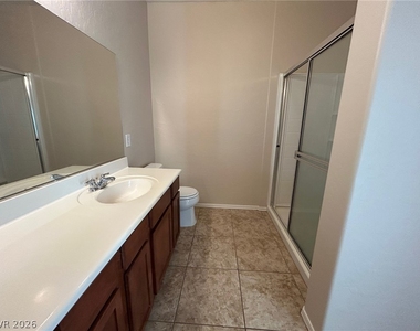 6868 Sky Pointe Drive - Photo Thumbnail 5