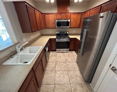 6868 Sky Pointe Drive - Photo Thumbnail 1