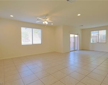 8663 Reynolds Spring Street - Photo Thumbnail 5