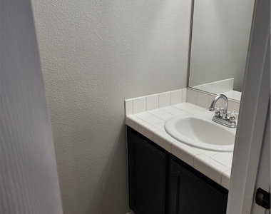 9352 S Villa Tuscany Avenue - Photo Thumbnail 13