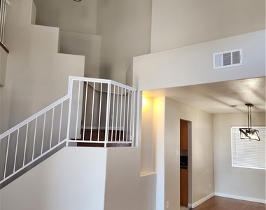9352 S Villa Tuscany Avenue - Photo Thumbnail 5
