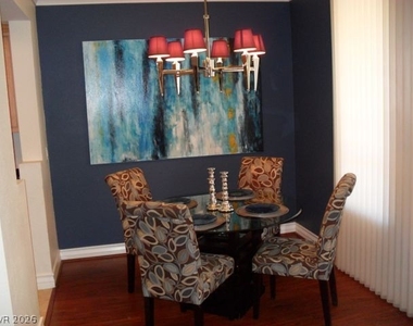 270 Flamingo Road - Photo Thumbnail 1