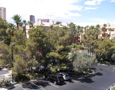 220 E Flamingo Road - Photo Thumbnail 8