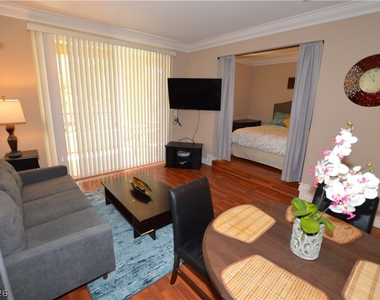 230 E Flamingo Road - Photo Thumbnail 2