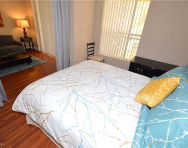 230 E Flamingo Road - Photo Thumbnail 3
