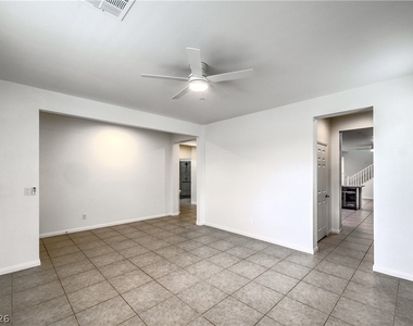 3182 Del Terra Avenue - Photo Thumbnail 10