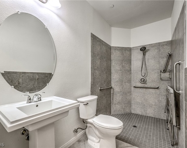 3182 Del Terra Avenue - Photo Thumbnail 24