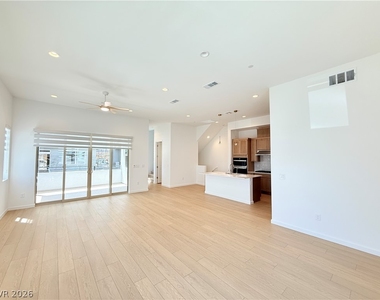 659 Fortis Creek Street - Photo Thumbnail 11
