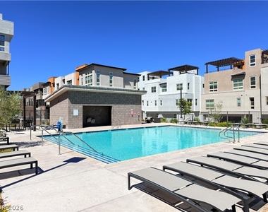 659 Fortis Creek Street - Photo Thumbnail 36