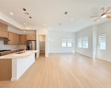 659 Fortis Creek Street - Photo Thumbnail 9