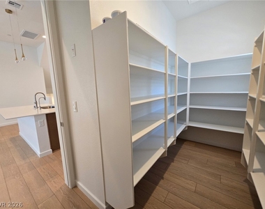 659 Fortis Creek Street - Photo Thumbnail 14