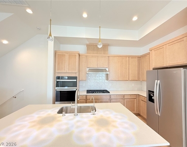 659 Fortis Creek Street - Photo Thumbnail 6