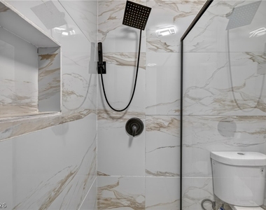 3730 Greenwood Dr. - Photo Thumbnail 20