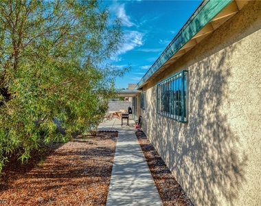 3730 Greenwood Dr. - Photo Thumbnail 24