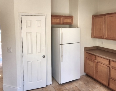 10544 Blanca Peak Avenue - Photo Thumbnail 3