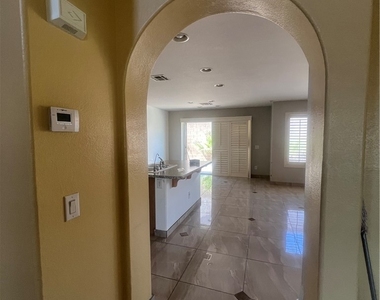 5233 Aztec Heights Street - Photo Thumbnail 7