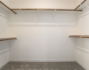 3952 Henny Avenue - Photo Thumbnail 33