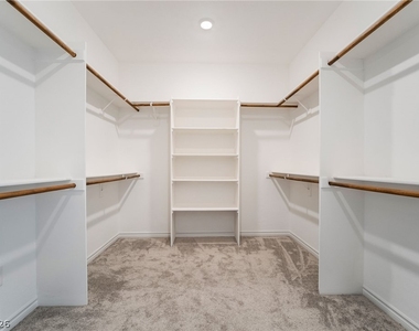 3952 Henny Avenue - Photo Thumbnail 34