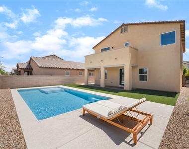 3952 Henny Avenue - Photo Thumbnail 42