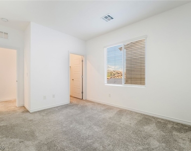 3952 Henny Avenue - Photo Thumbnail 27