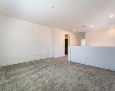 3952 Henny Avenue - Photo Thumbnail 20