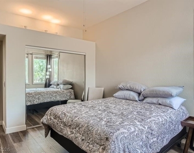 8900 Rainbow Ridge Drive - Photo Thumbnail 24